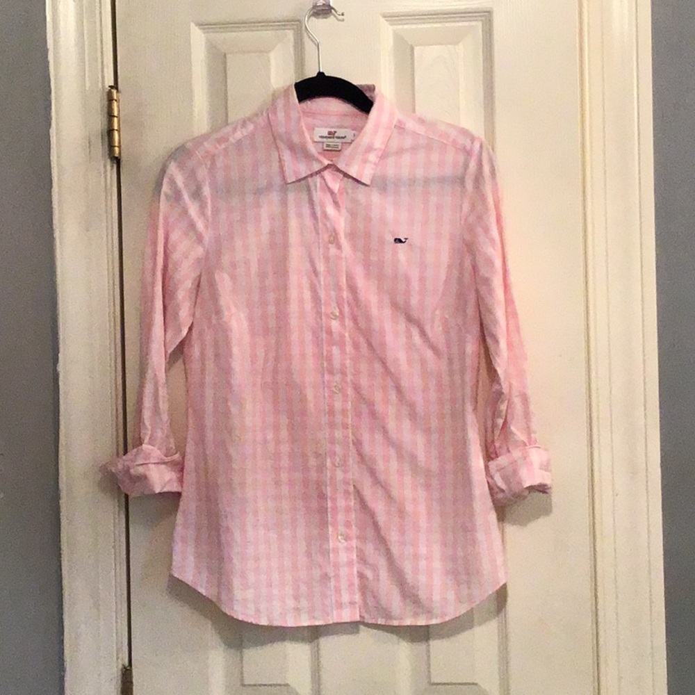 Vineyard vines button down shirt